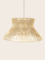 Suspension Halo en rotin coloris Naturel modèle voluptueux et contemporain