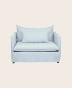 Loveseat Holi