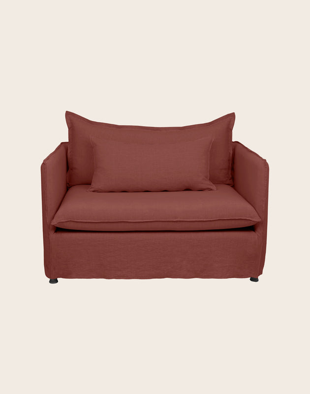 Loveseat Holi