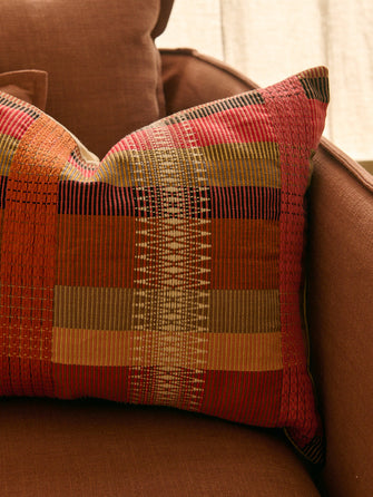 Housse de coussin en coton Loren à rayures multicolores