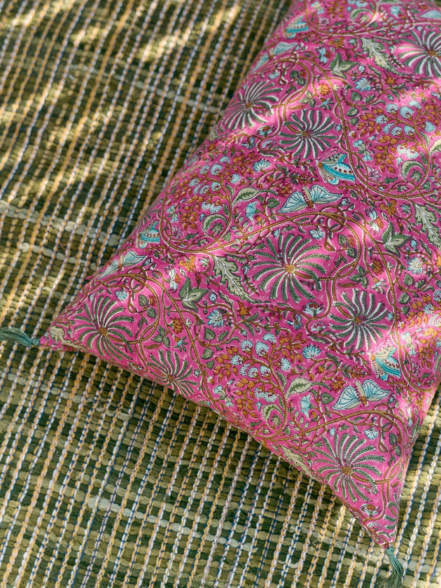 Housse de coussin Papilio Framboise rose à imprimés végétaux en coton