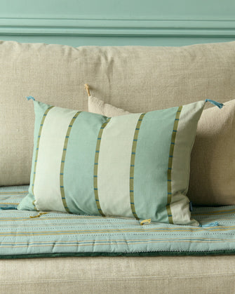 Housse de coussin à rayures Lyson en teinte Glacier 