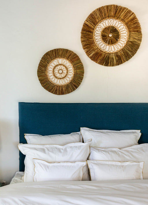 Literie : linge de lit en percale de coton bio blanc avec une surpiqure jaune