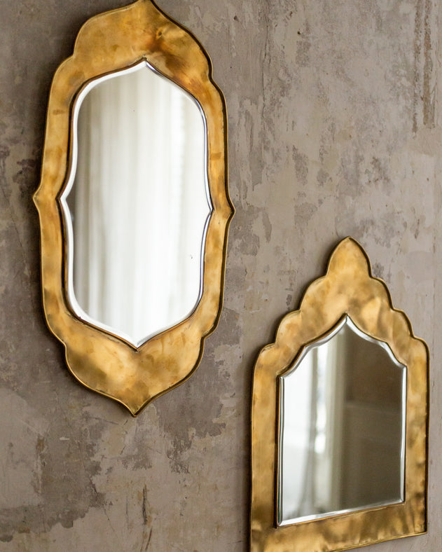 Neka Mirror