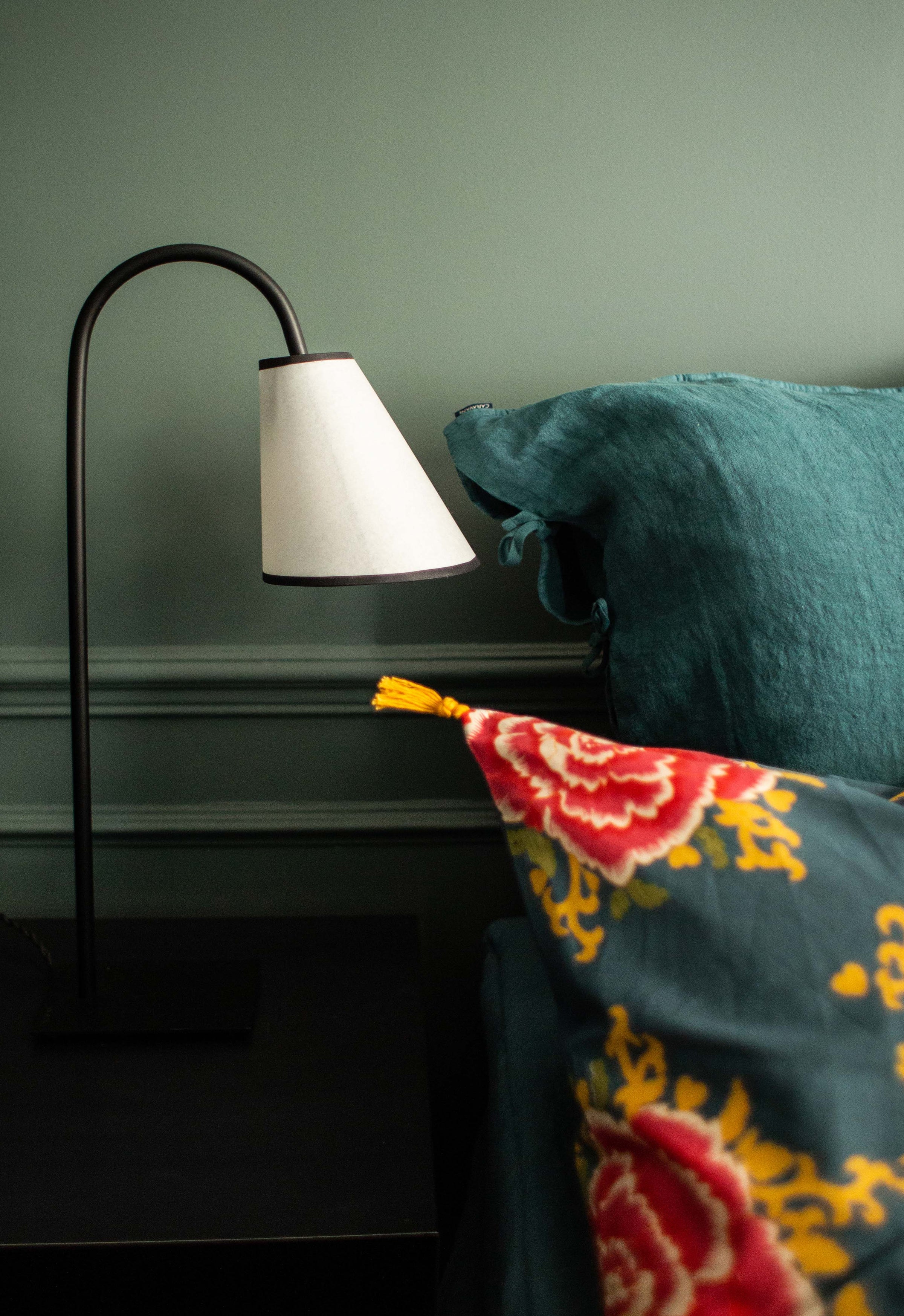 Lix Ella table lamp