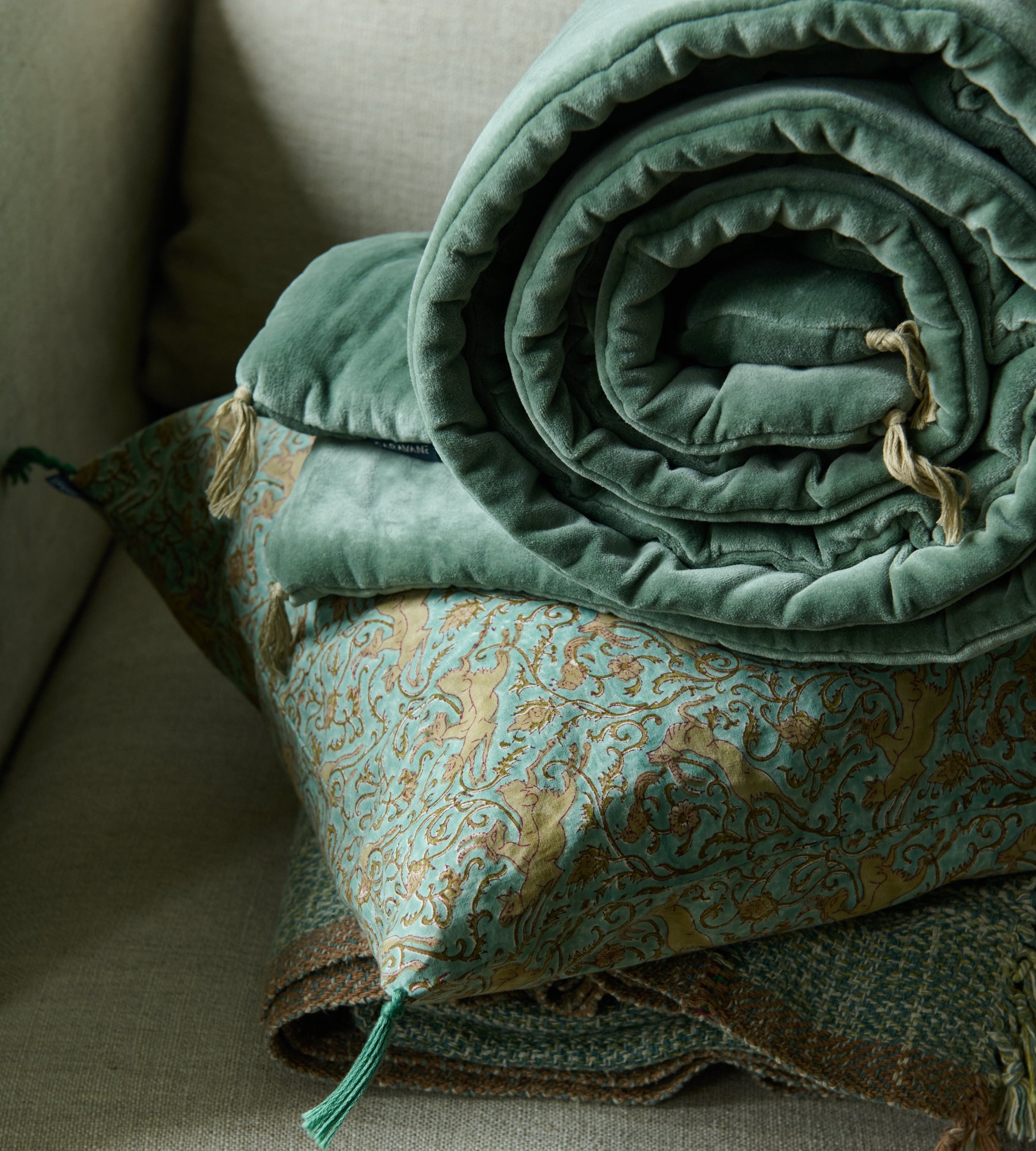 Washed velvet sofa cover