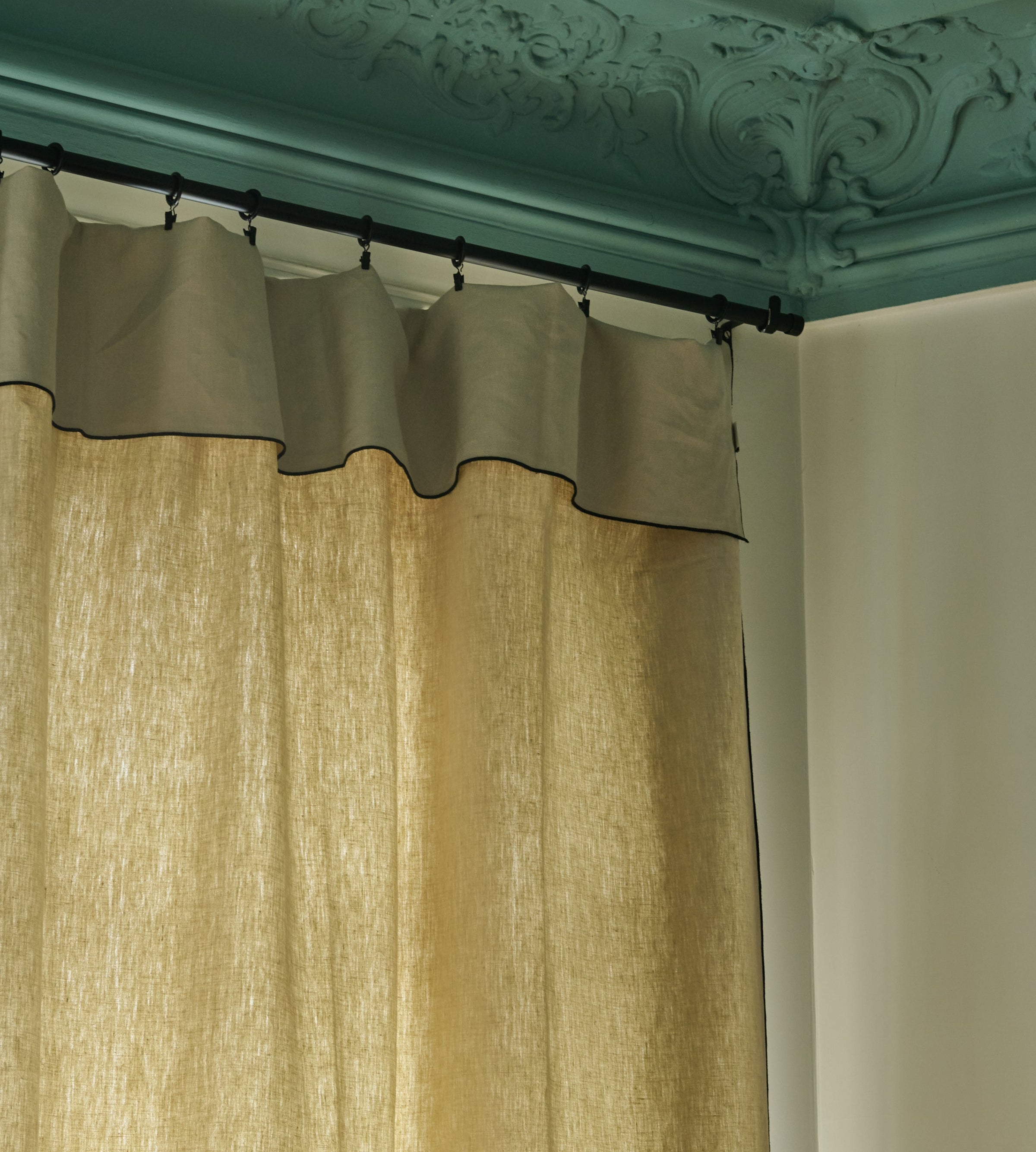Luma Curtain