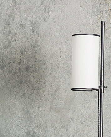Luminaire : abat-jour cylindrique blanc avec des contours noirs