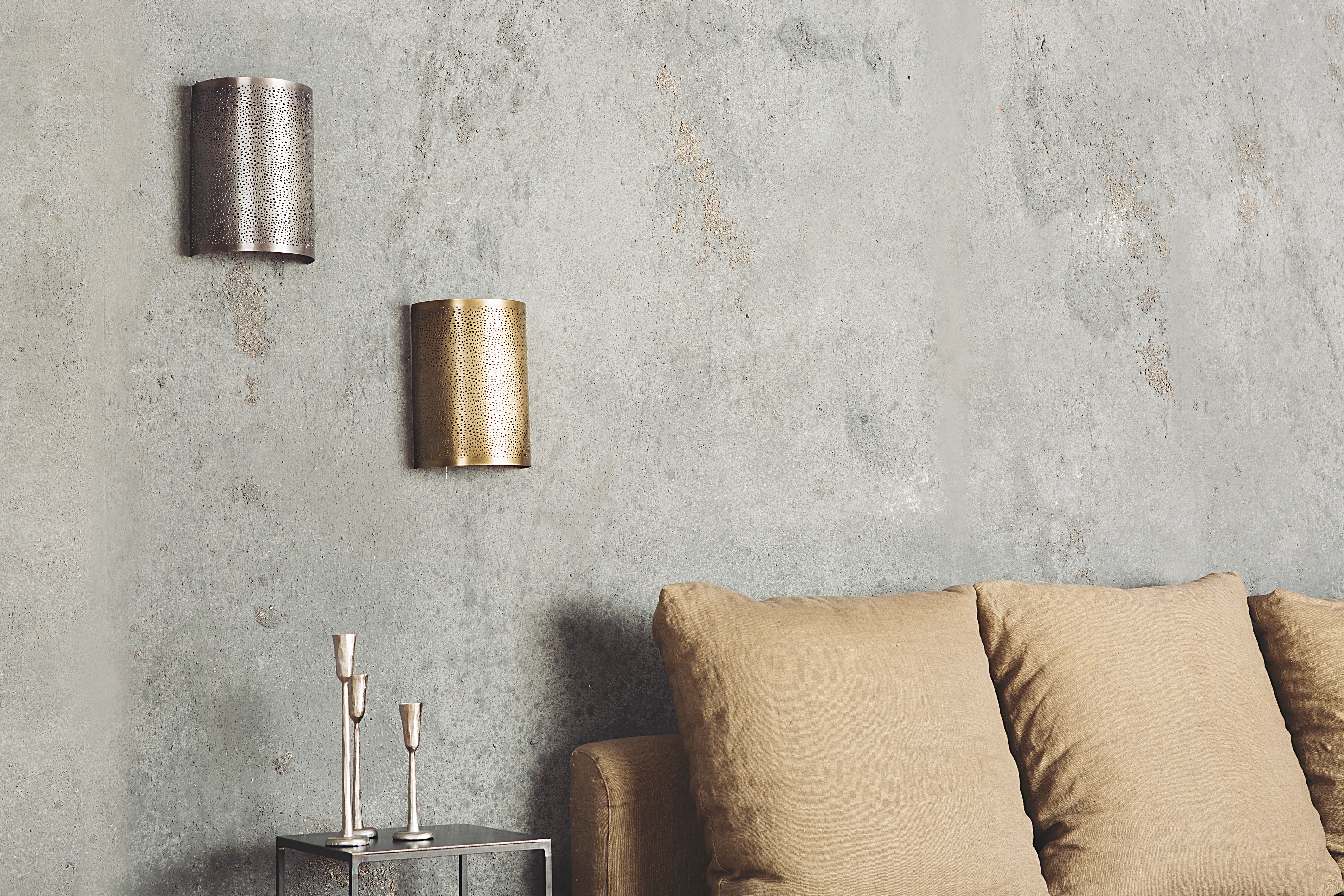 Luminaire : abat-jour cylindrique blanc avec des contours noirs