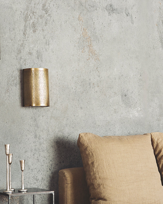Luminaire : abat-jour cylindrique blanc avec des contours noirs