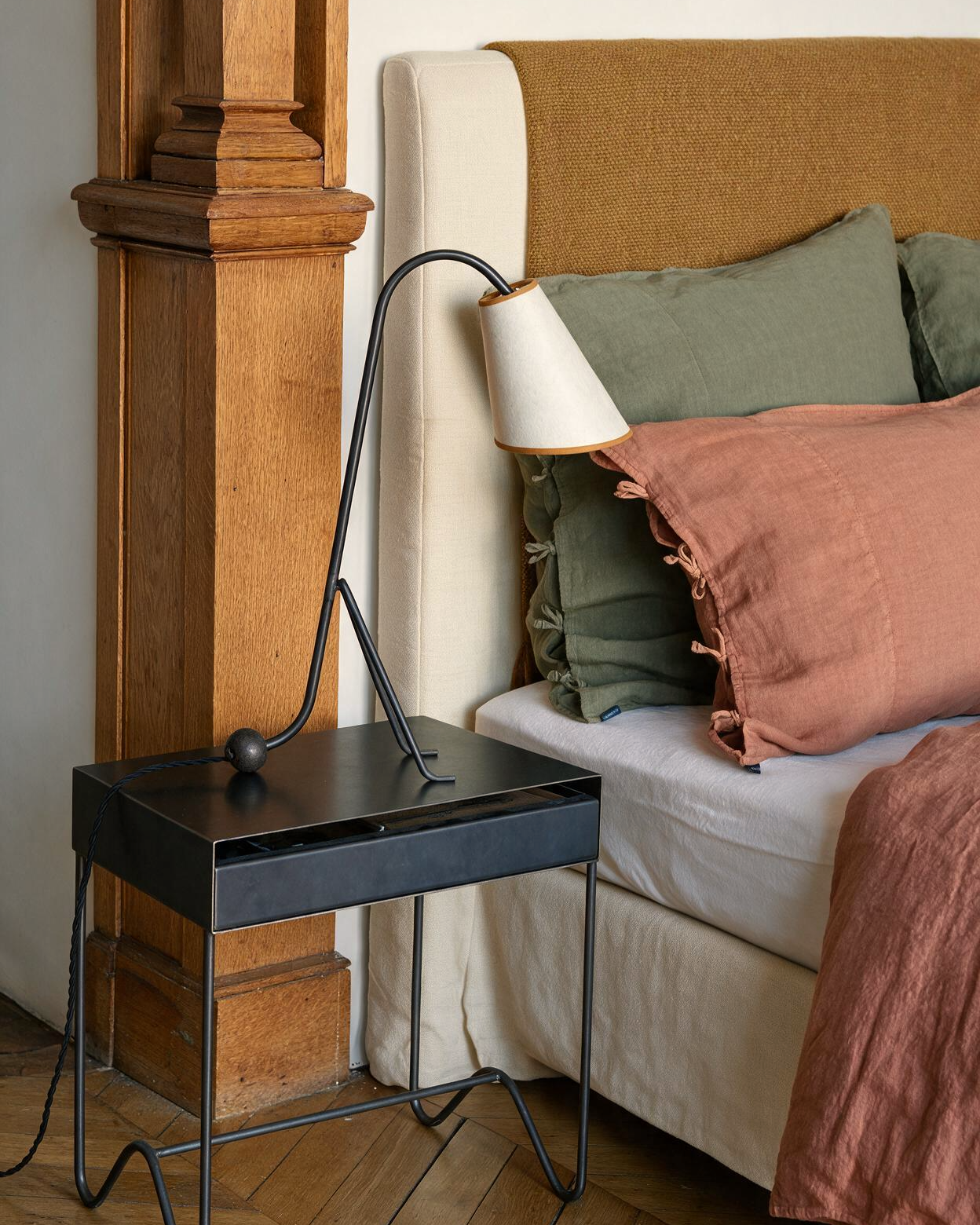 Lix Nepal Table Lamp