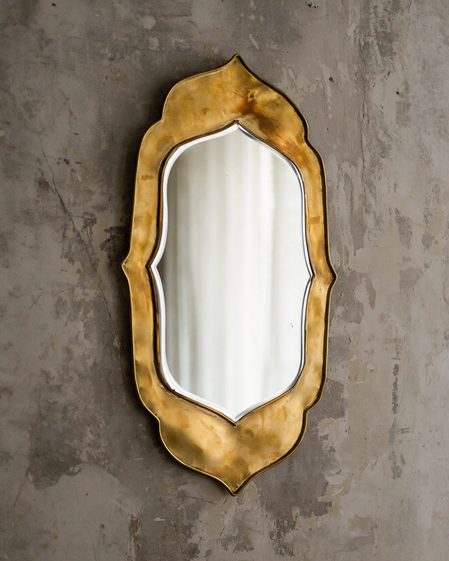 Neka Mirror