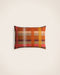 Packshot du coussin Loren en coton et à rayures multicolores