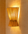 Lasso wall light