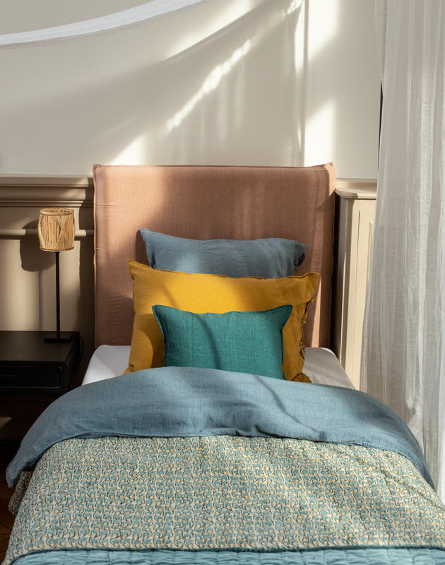 Abat jour de lampe à poser en munja et raphia
