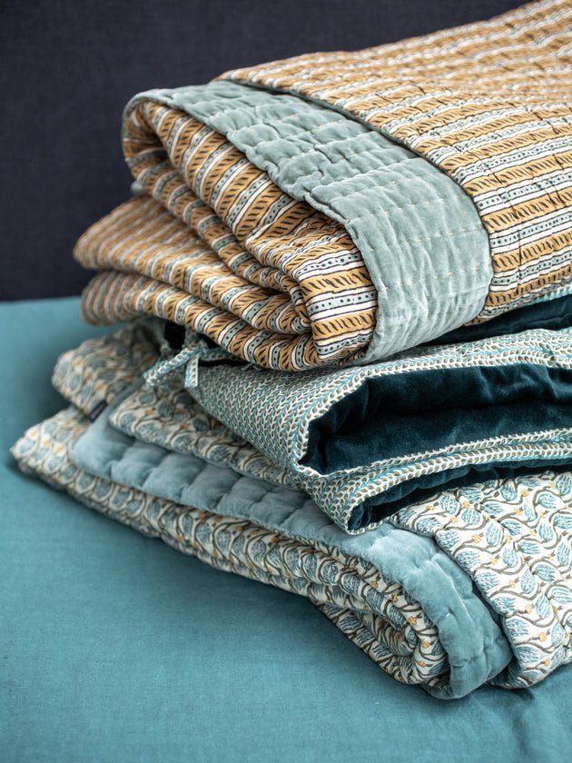 Literie : couvre-pied Florio avec des imprimés fleuris