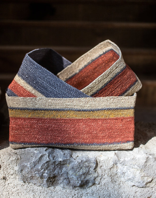 Panier tissée en jonc de mer - CARAVANE