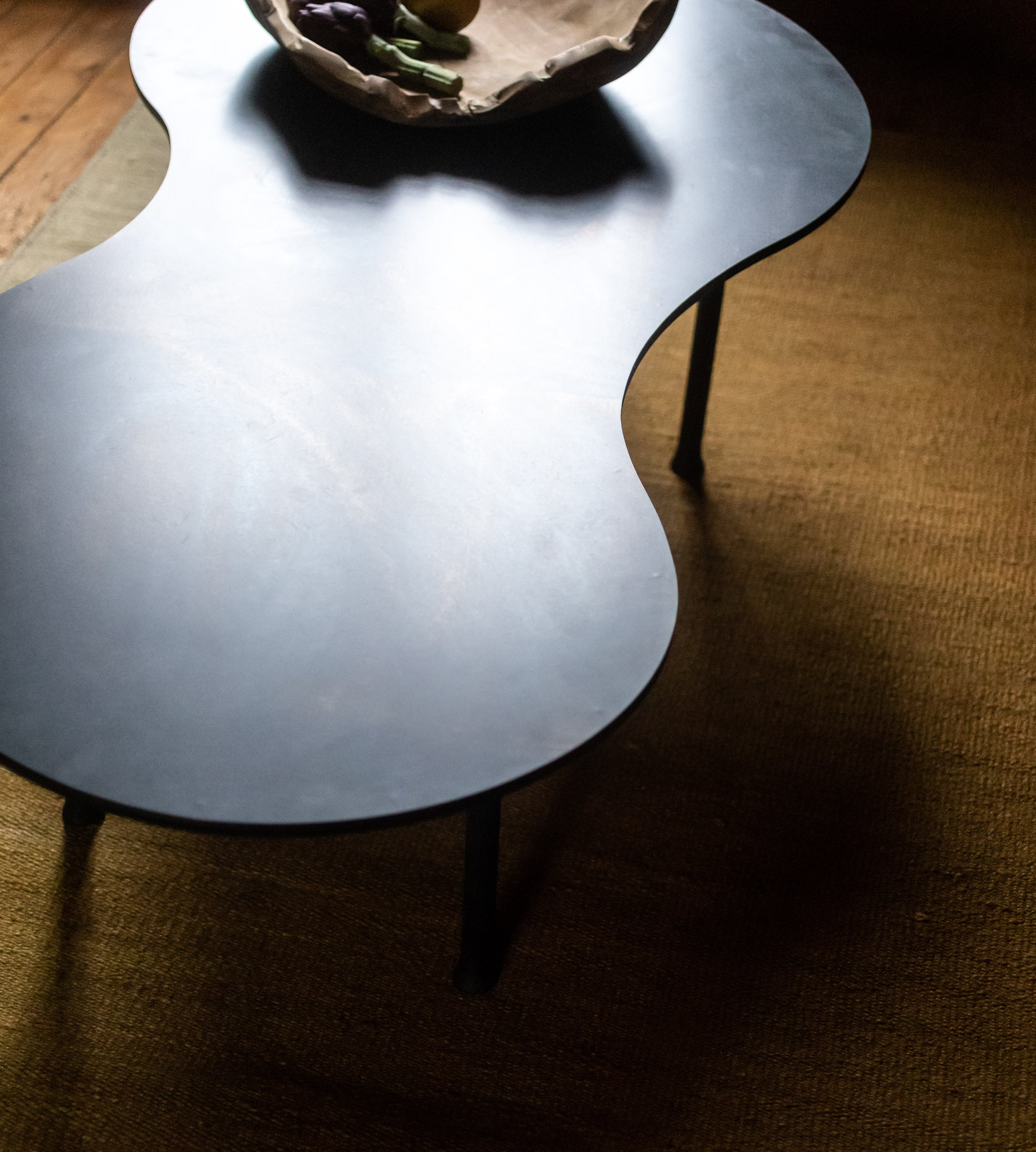 Niski coffee table