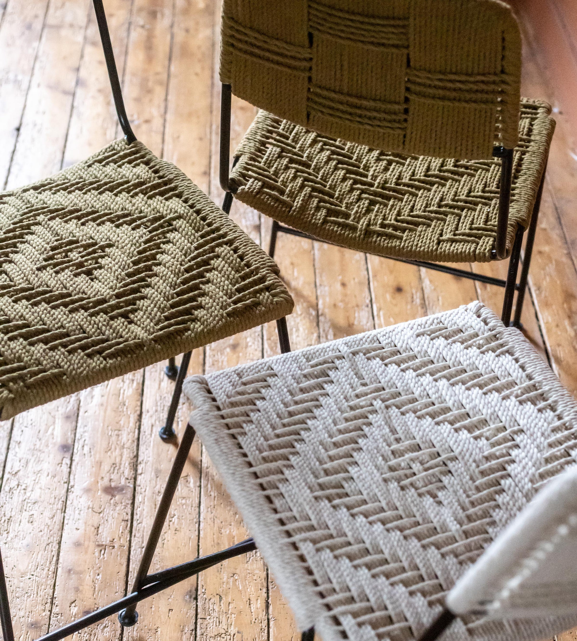 Trois chaises hautes en coton tressé Murgi