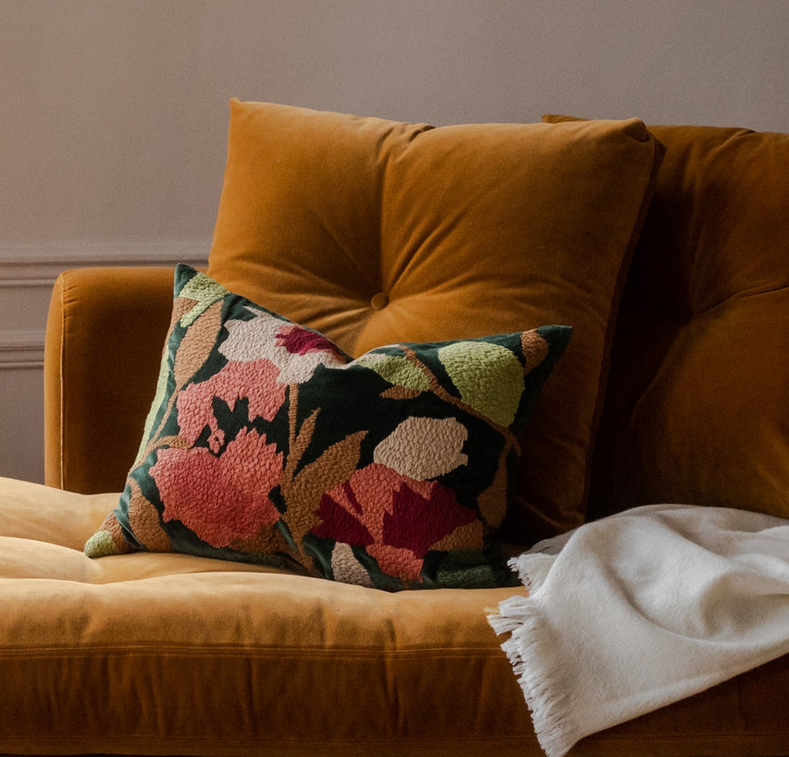 Hena cushion cover