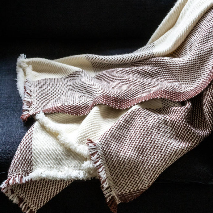 Plaid pour canapé en laine douce Lena
