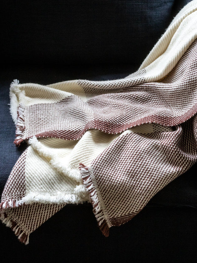 Plaid pour canapé en laine douce Lena