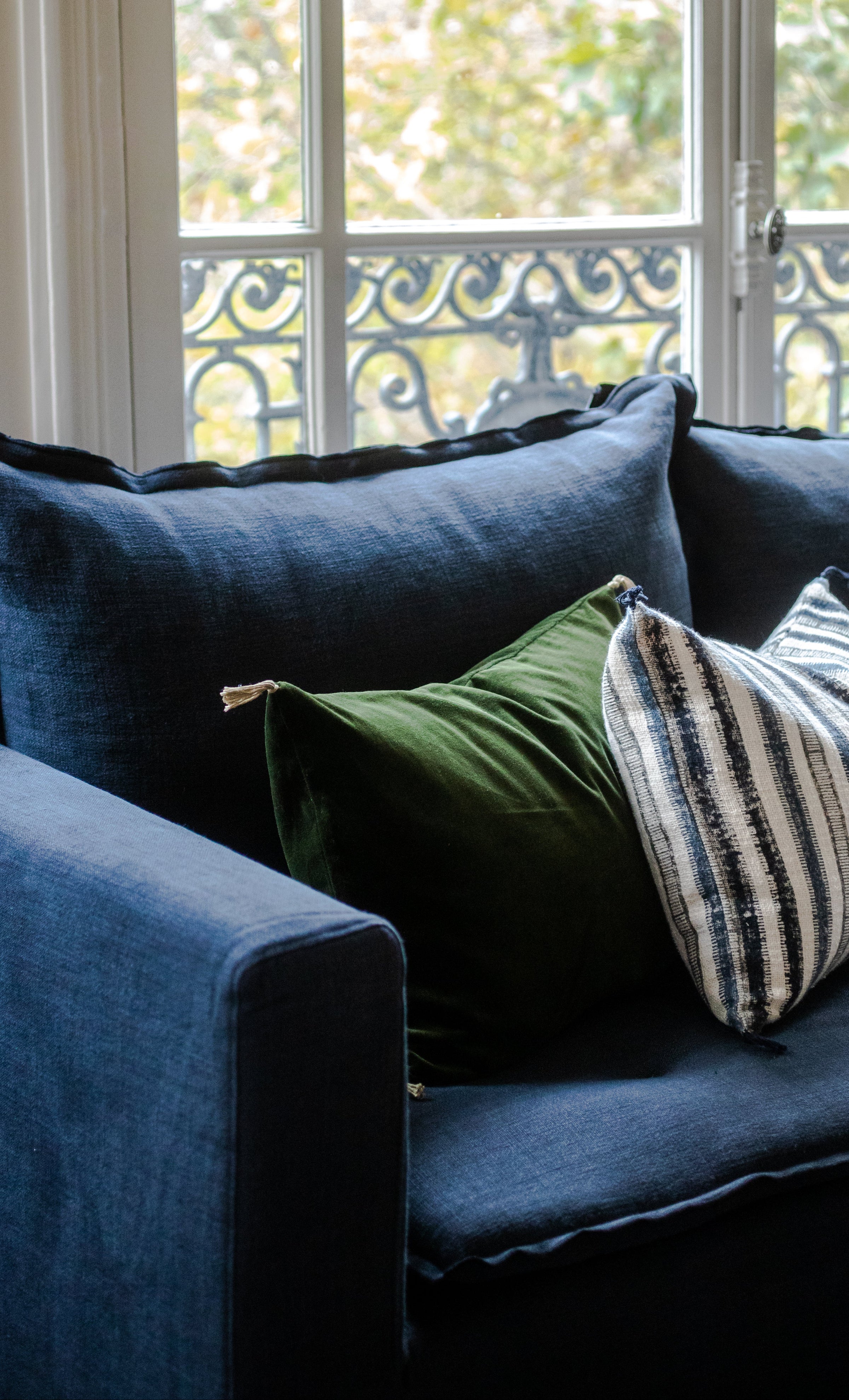 Housse de coussin en khadi de coton Kormo tissé à la main