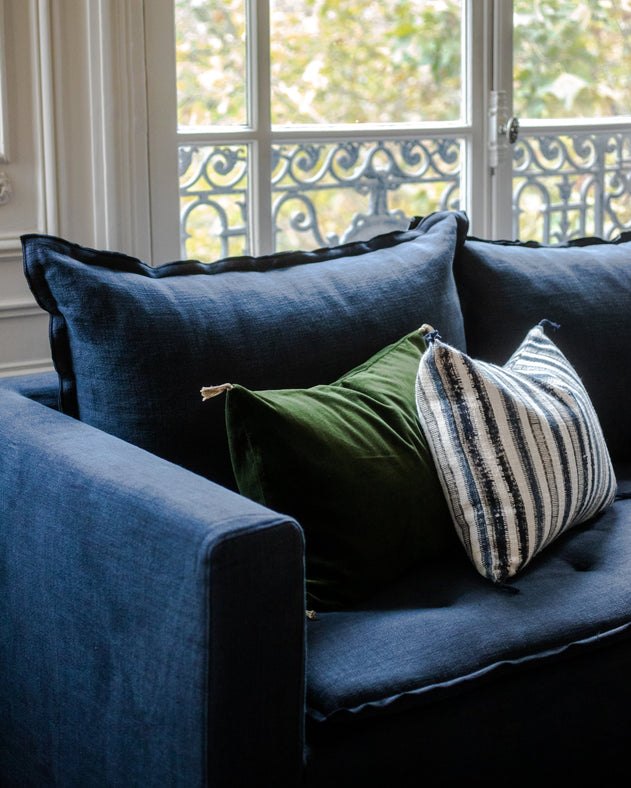 Housse de coussin en khadi de coton Kormo tissé à la main