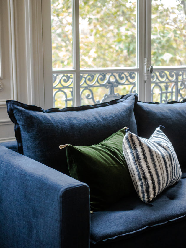 Housse de coussin en khadi de coton Kormo tissé à la main