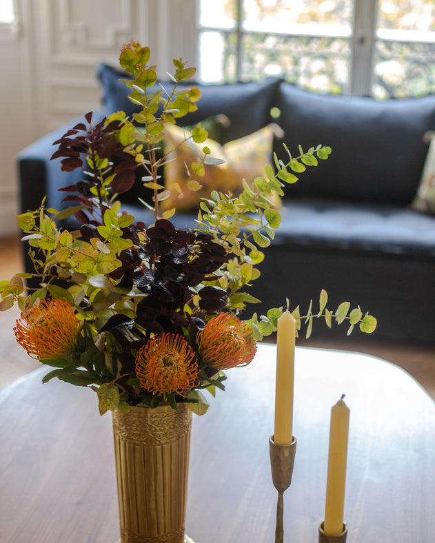 Vase en laiton doré pour fleurs