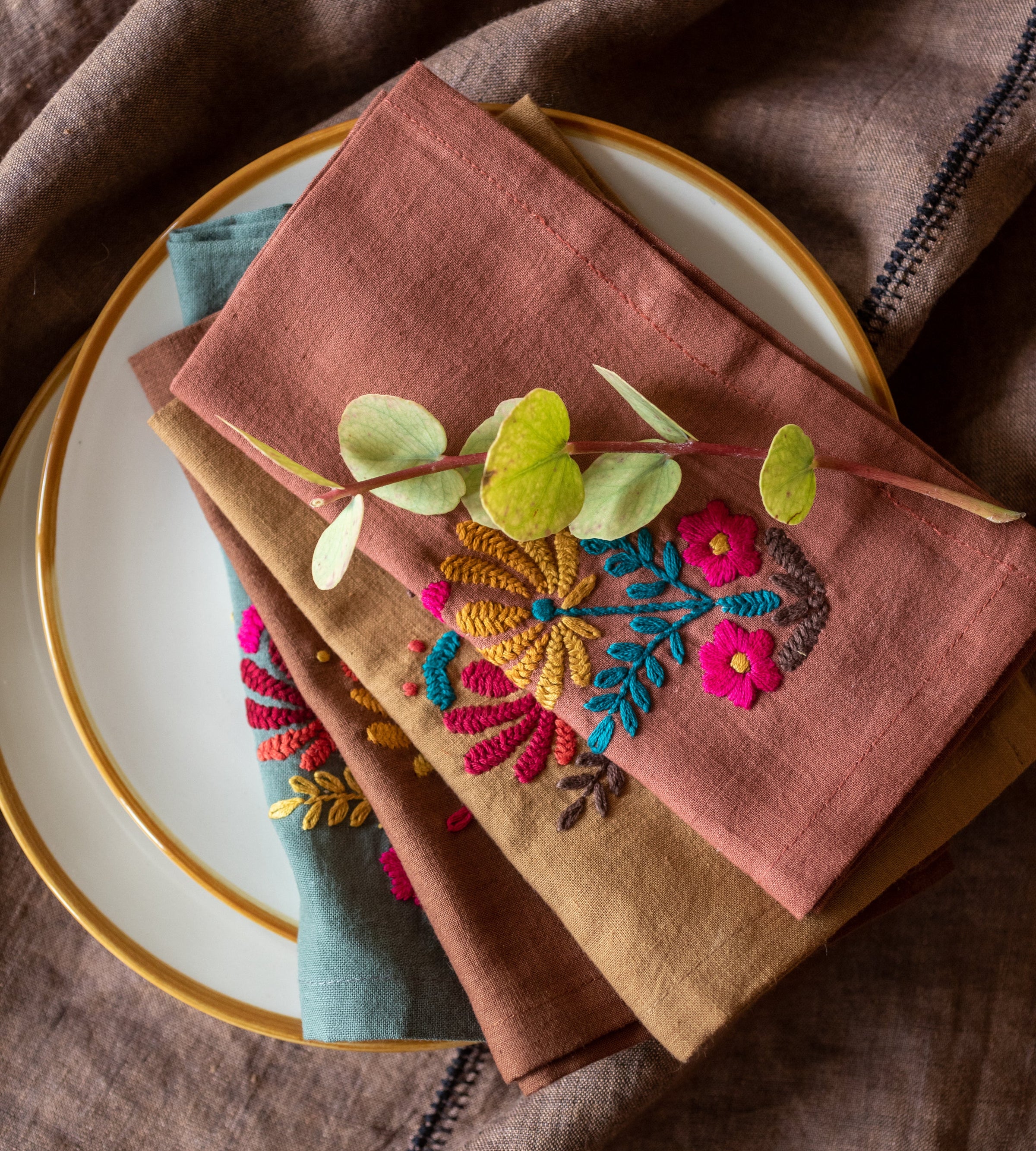 Set de 4 serviettes brodées Rosaly