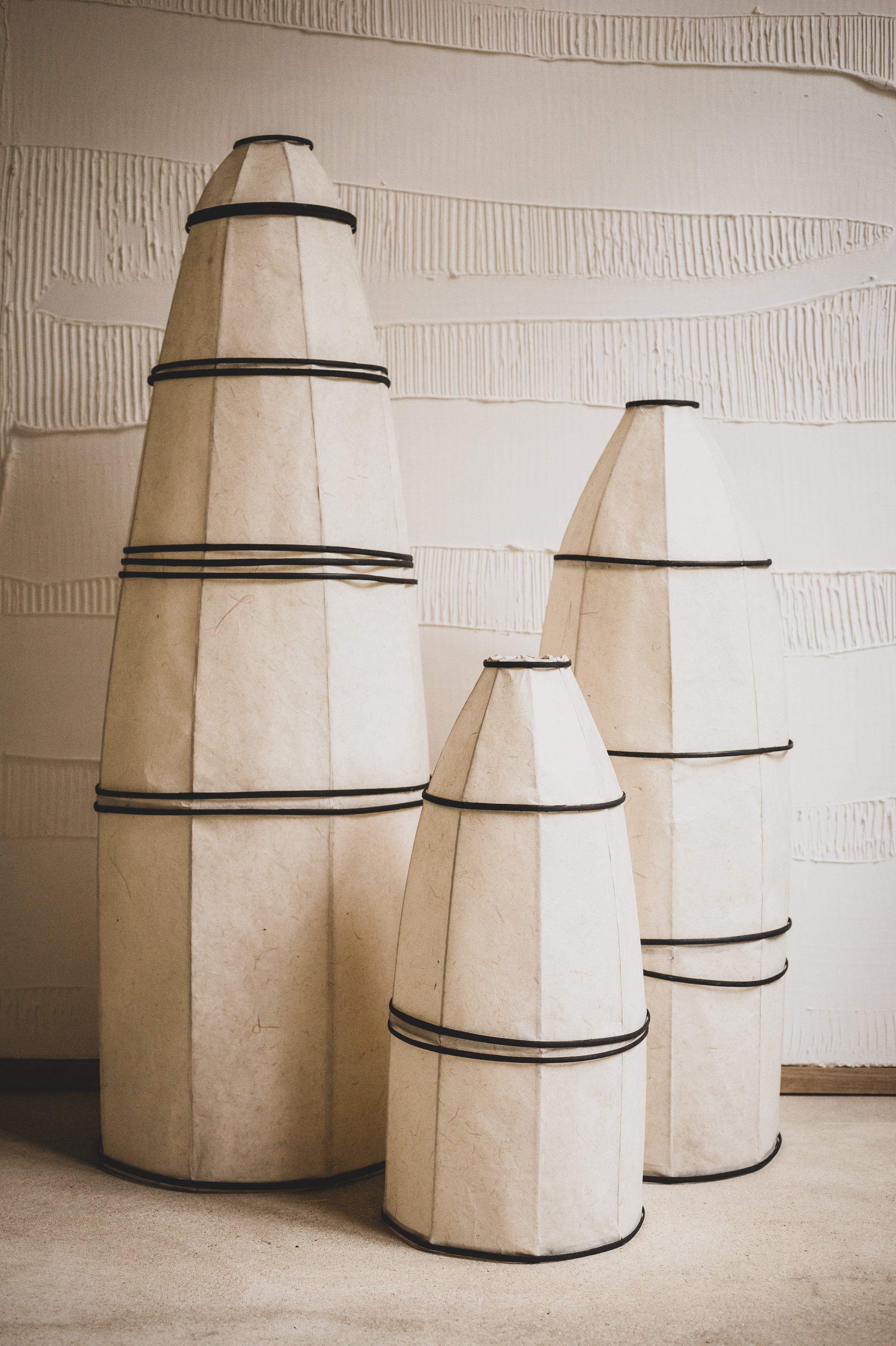 Bell lamp base