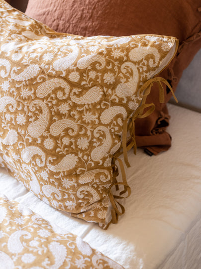 Set of 2 Paisley pillowcases