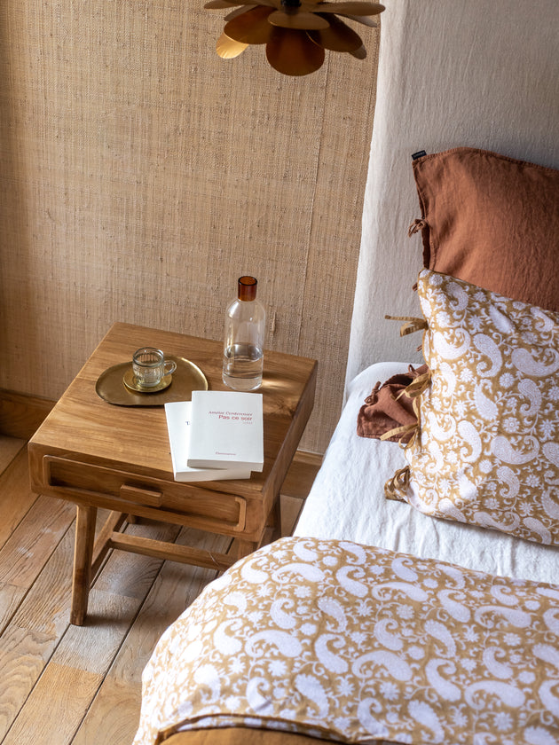 table Elior en teck massif