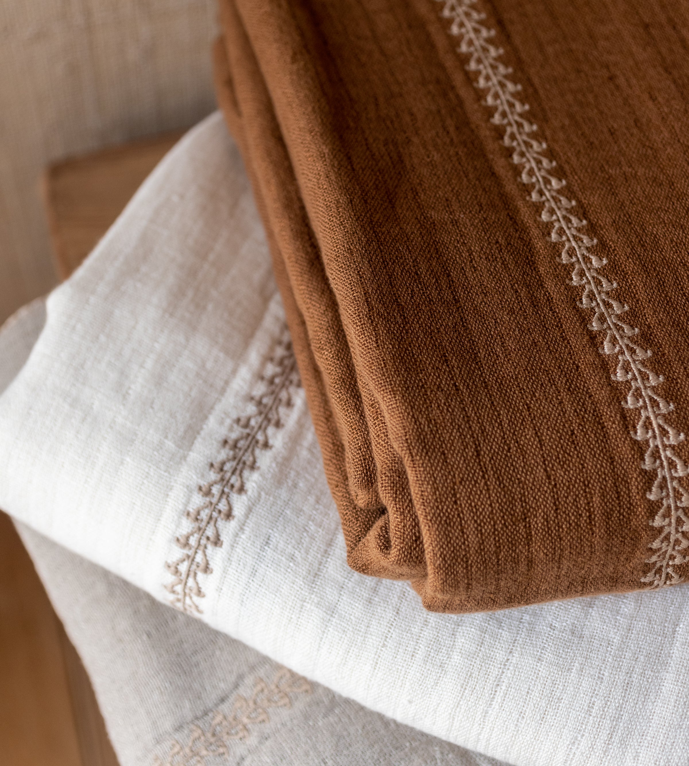 Zarif bedspread