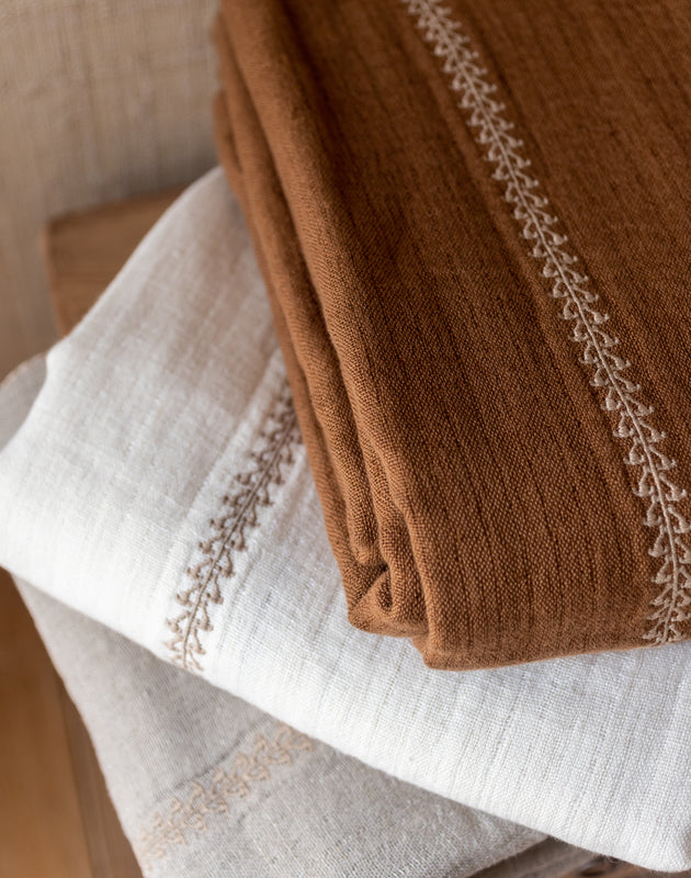 Zarif bedspread