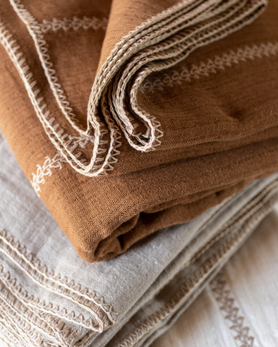 Zarif bedspread