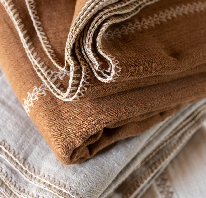 Zarif bedspread