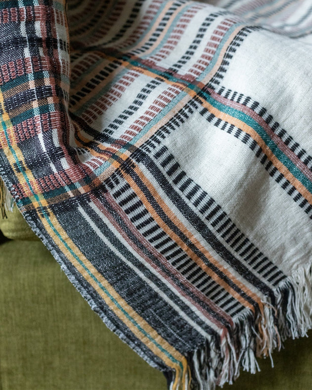 Plaid Banai