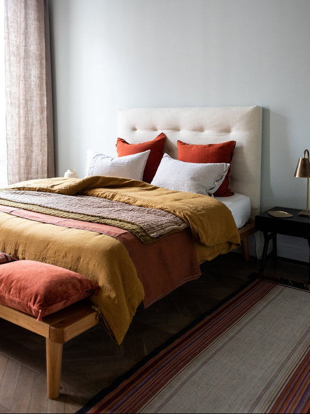 Lampe à poser Ella bronze avec abat-jour perforé