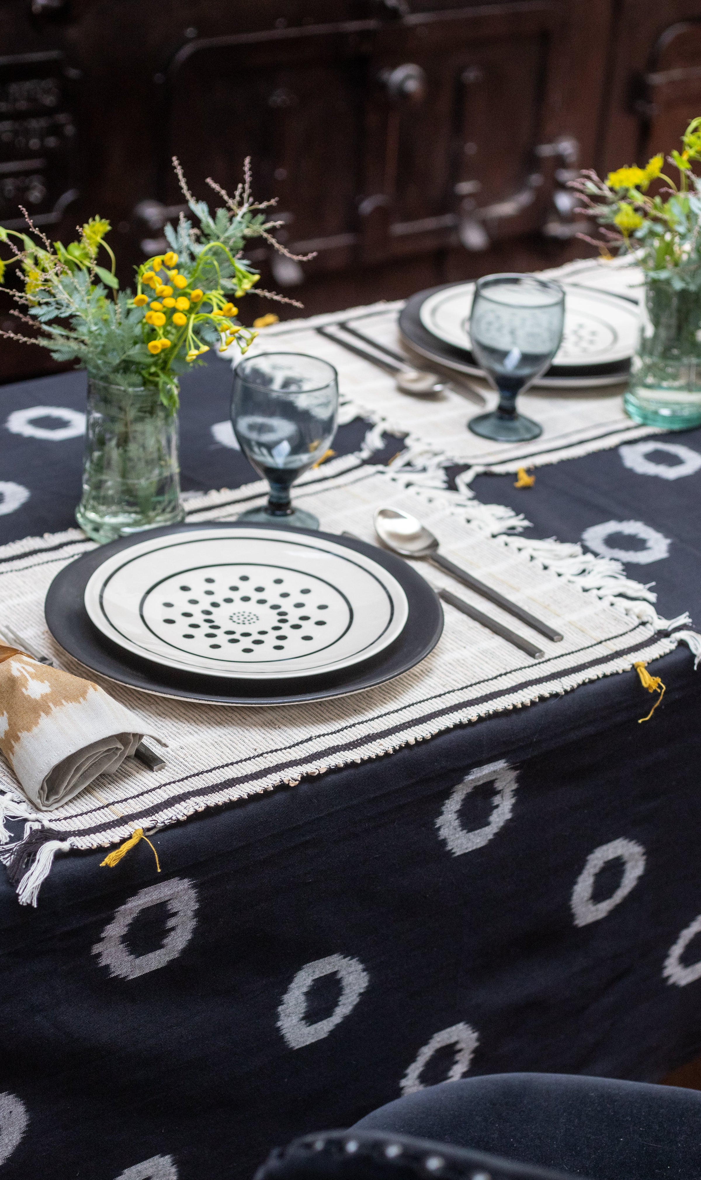 Grandes assiettes plates en grès émaillé Way