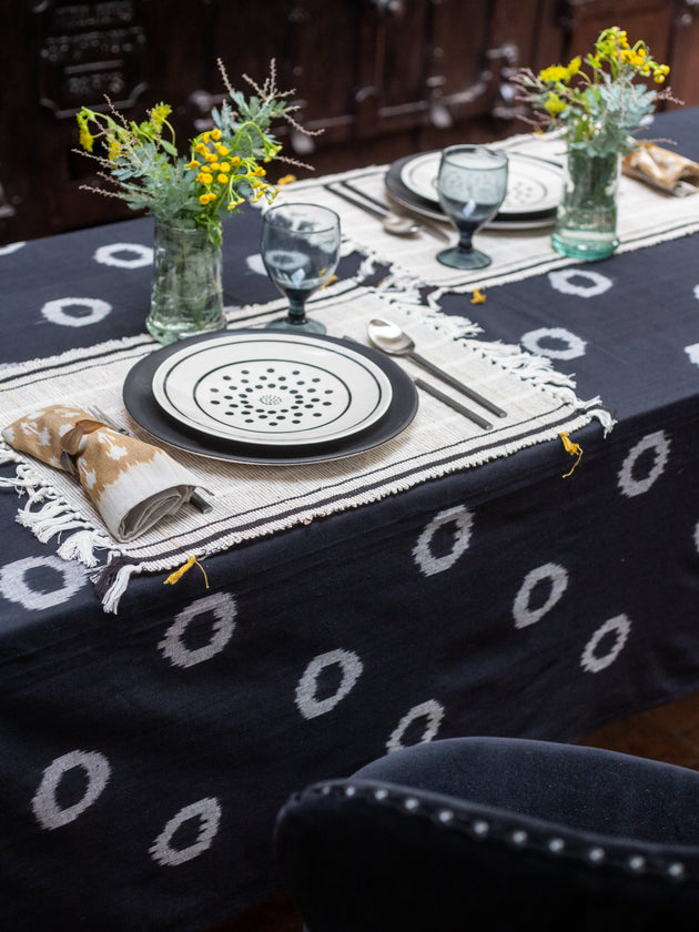 Grandes assiettes plates en grès émaillé Way