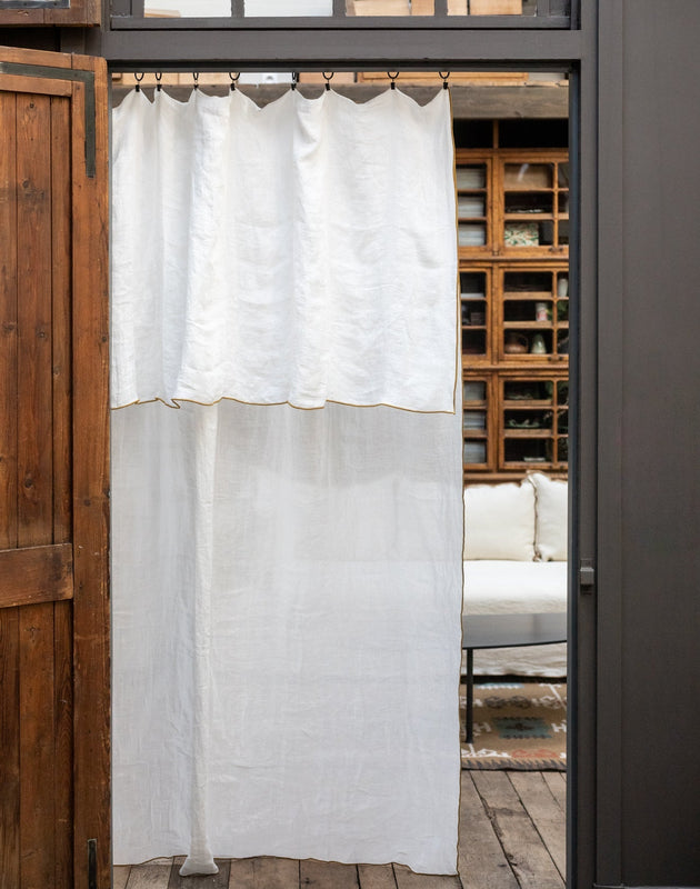 Epoca Curtain