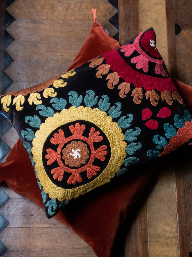 Ayan cushion cover