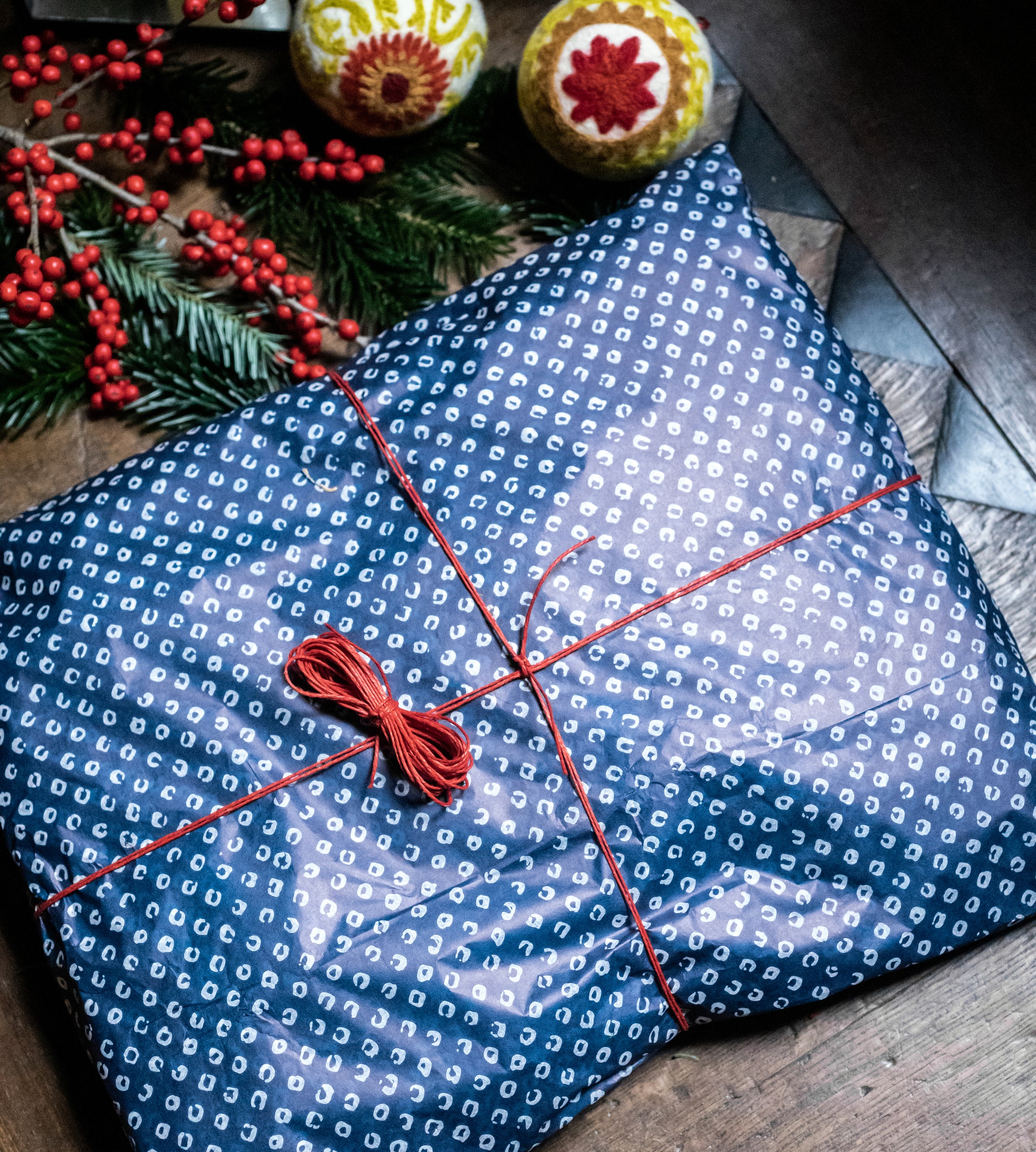 Gift-wrapping kit