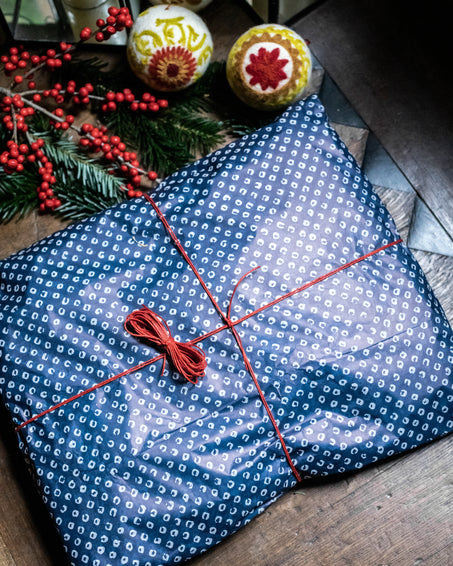 Gift-wrapping kit