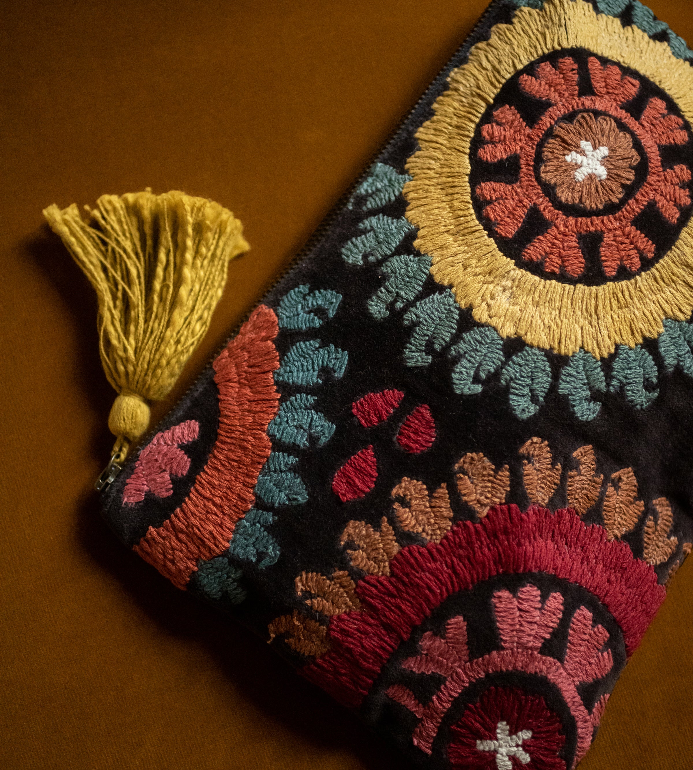 Ayan pouch