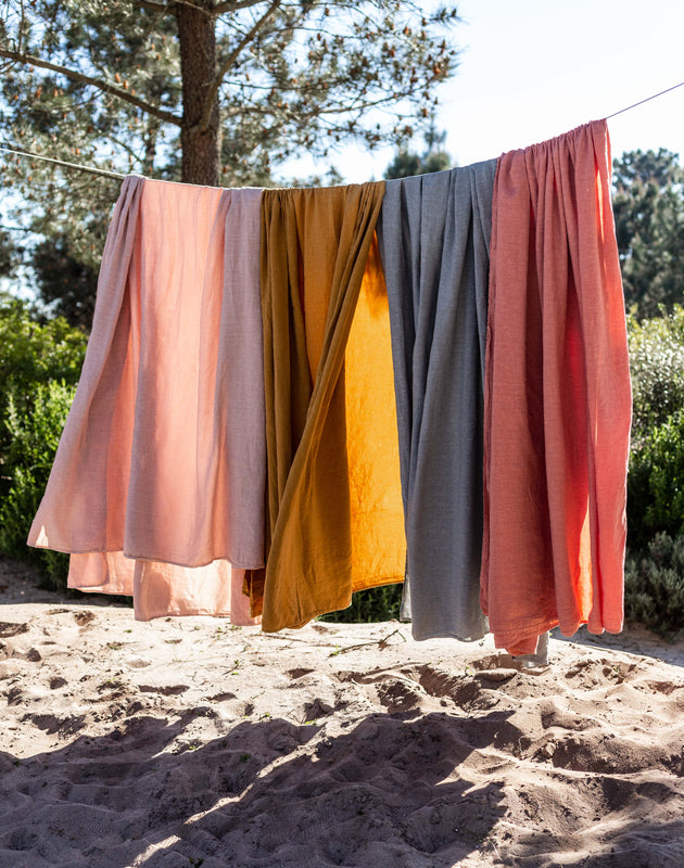 Literie : drap en lin lavé coloré