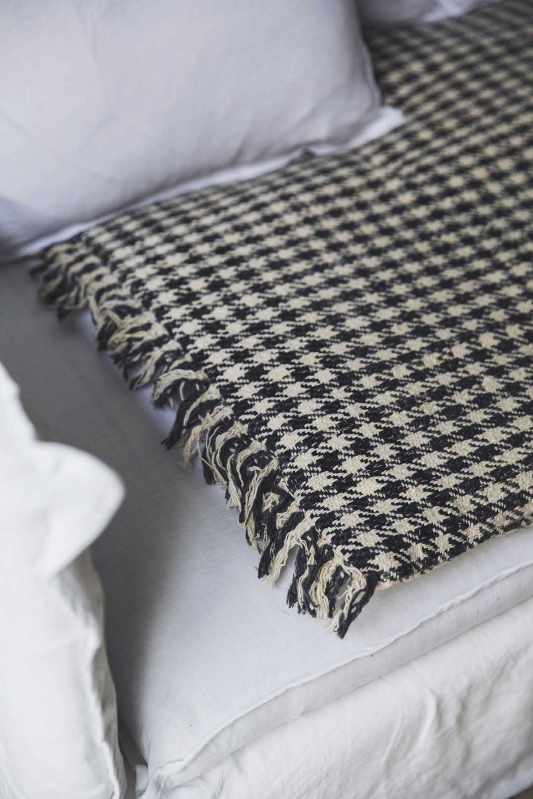 Sofa cover pied de poule