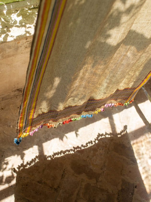 Rideau Dupatta en coton biologique et ses pompons colorés